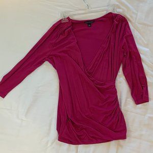Banana Republic Size (M) Knit Raspberry Blouse